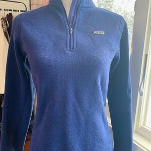 Patagonia women’s quarter zip up fleece size small.